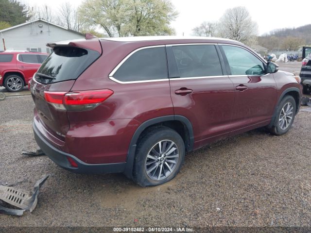 Photo 3 VIN: 5TDJZRFHXJS805160 - TOYOTA HIGHLANDER 