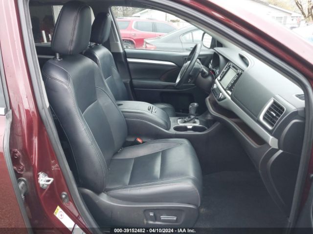 Photo 4 VIN: 5TDJZRFHXJS805160 - TOYOTA HIGHLANDER 