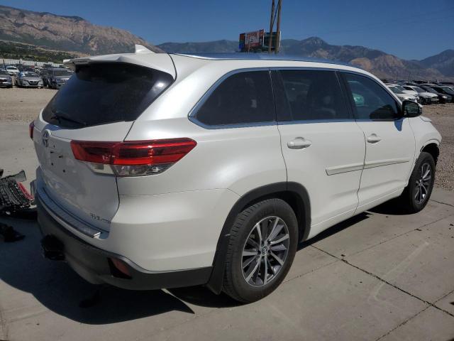 Photo 2 VIN: 5TDJZRFHXJS818555 - TOYOTA HIGHLANDER 