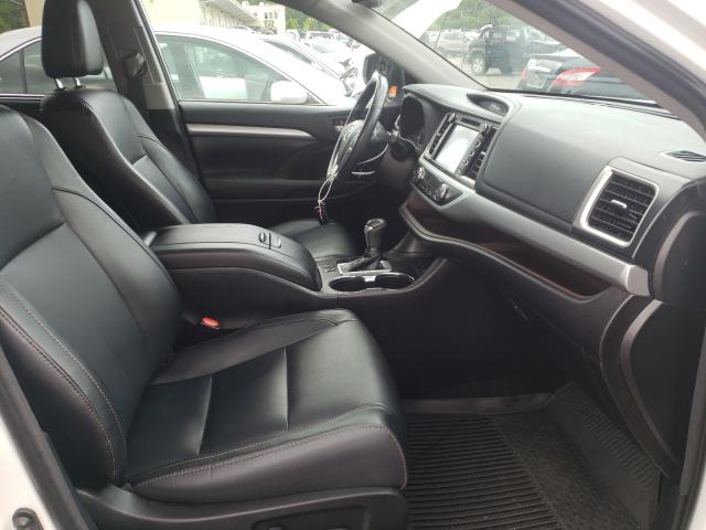 Photo 4 VIN: 5TDJZRFHXJS835422 - TOYOTA HIGHLANDER 