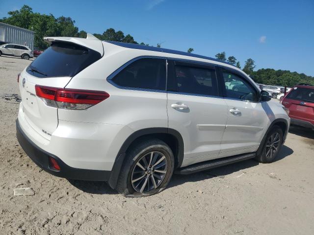 Photo 2 VIN: 5TDJZRFHXJS900186 - TOYOTA HIGHLANDER 