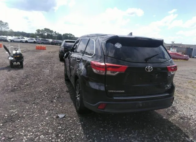 Photo 2 VIN: 5TDJZRFHXJS901256 - TOYOTA HIGHLANDER 