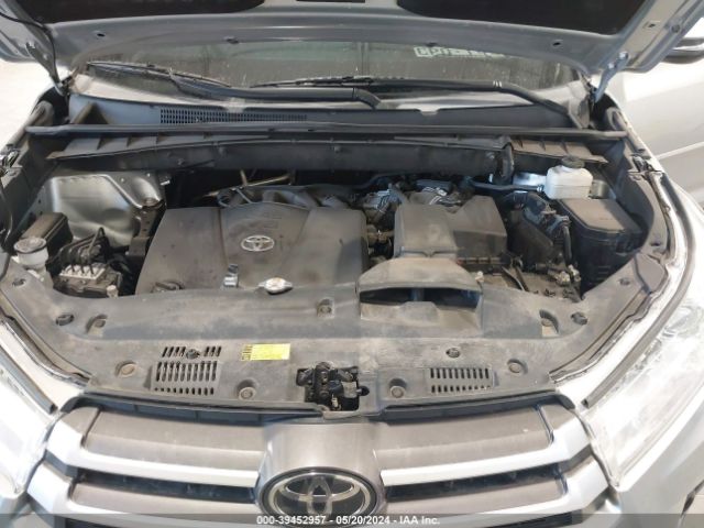 Photo 9 VIN: 5TDJZRFHXKS564735 - TOYOTA HIGHLANDER 