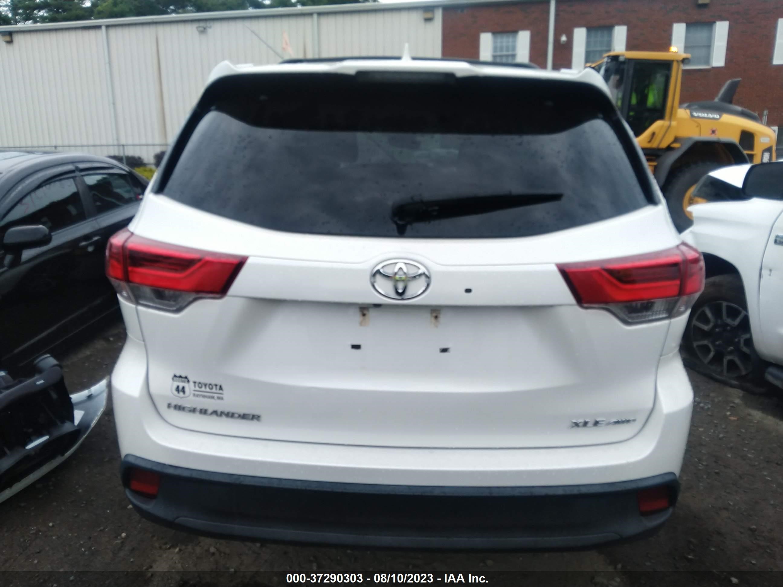 Photo 15 VIN: 5TDJZRFHXKS576982 - TOYOTA HIGHLANDER 