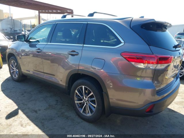 Photo 2 VIN: 5TDJZRFHXKS597850 - TOYOTA HIGHLANDER 