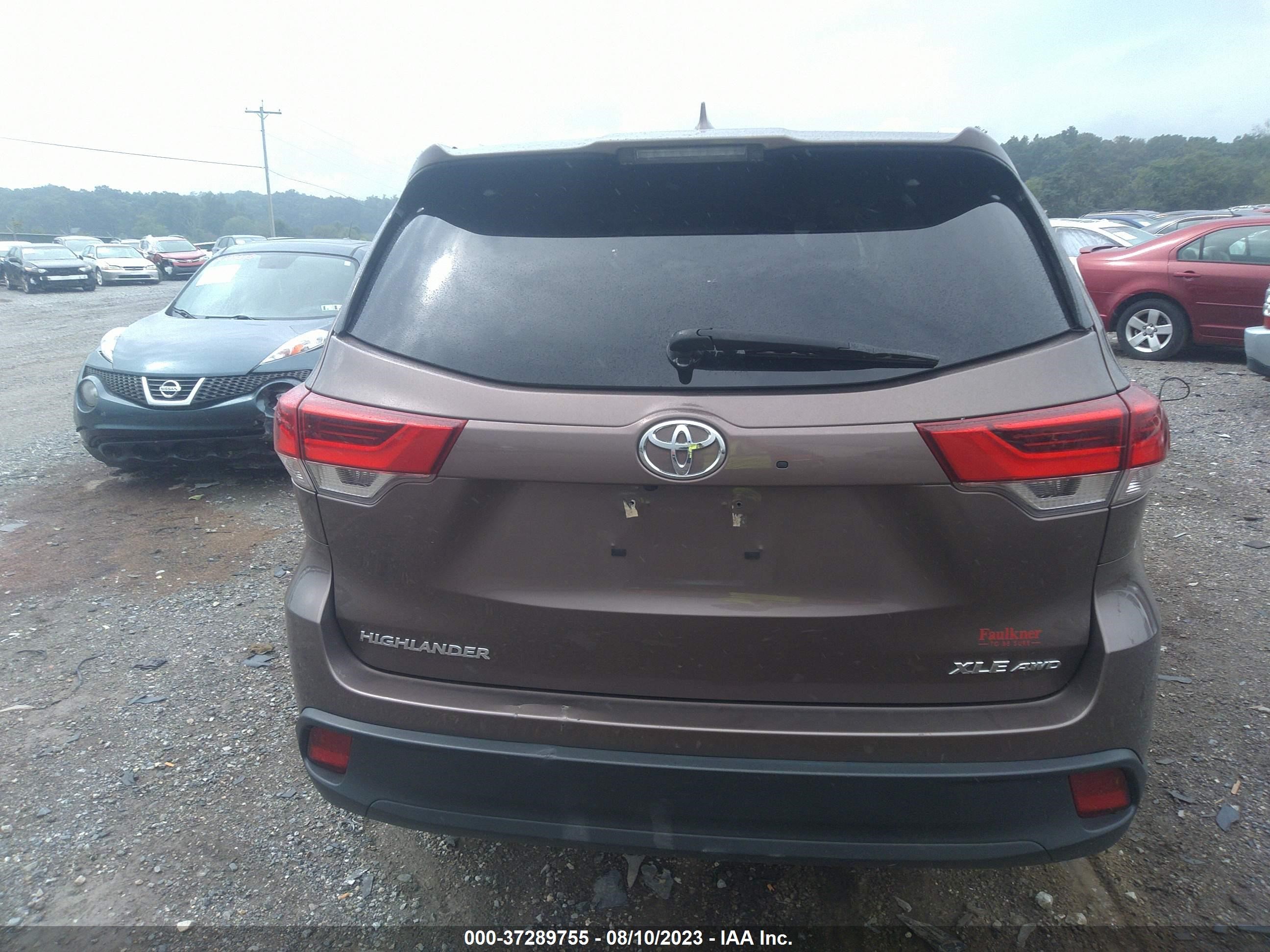 Photo 15 VIN: 5TDJZRFHXKS726007 - TOYOTA HIGHLANDER 