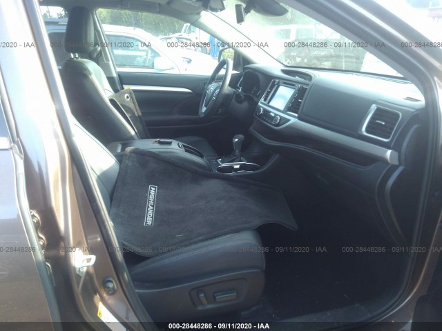 Photo 4 VIN: 5TDJZRFHXKS918530 - TOYOTA HIGHLANDER 