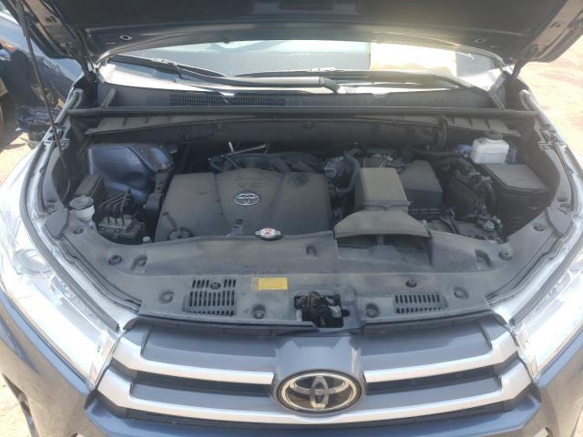 Photo 6 VIN: 5TDJZRFHXKS944531 - TOYOTA HIGHLANDER 