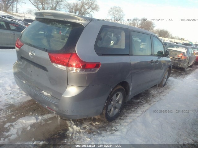 Photo 3 VIN: 5TDKA3DC0BS001547 - TOYOTA SIENNA 