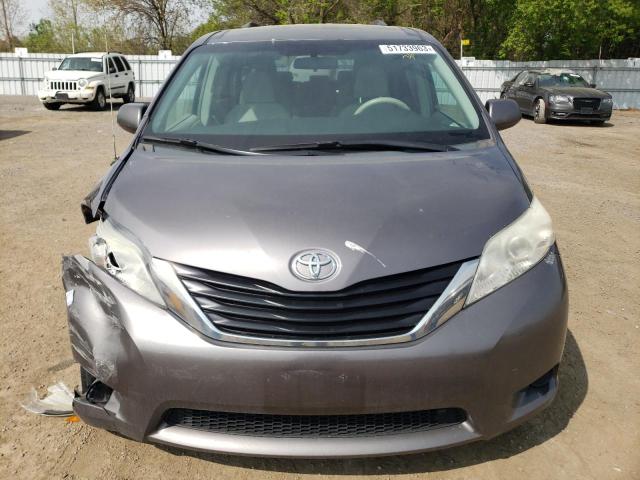 Photo 4 VIN: 5TDKA3DC0BS005372 - TOYOTA SIENNA BAS 