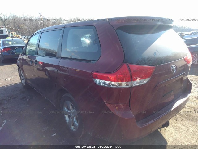 Photo 2 VIN: 5TDKA3DC0BS006554 - TOYOTA SIENNA 