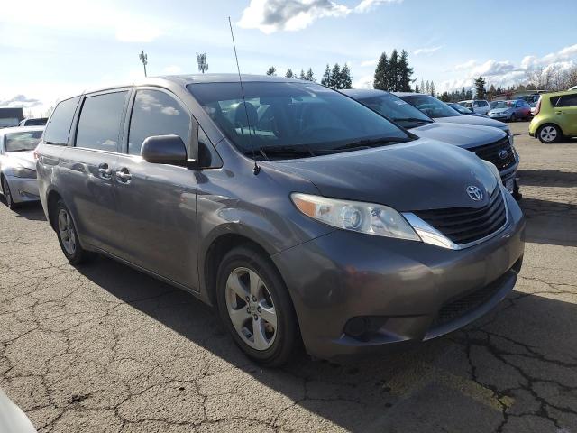 Photo 3 VIN: 5TDKA3DC0CS015062 - TOYOTA SIENNA 