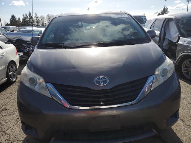 Photo 4 VIN: 5TDKA3DC0CS015062 - TOYOTA SIENNA 