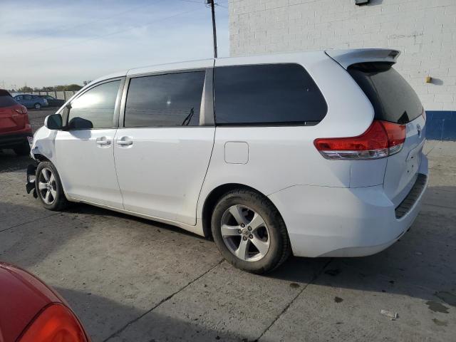 Photo 1 VIN: 5TDKA3DC0CS015076 - TOYOTA SIENNA BAS 