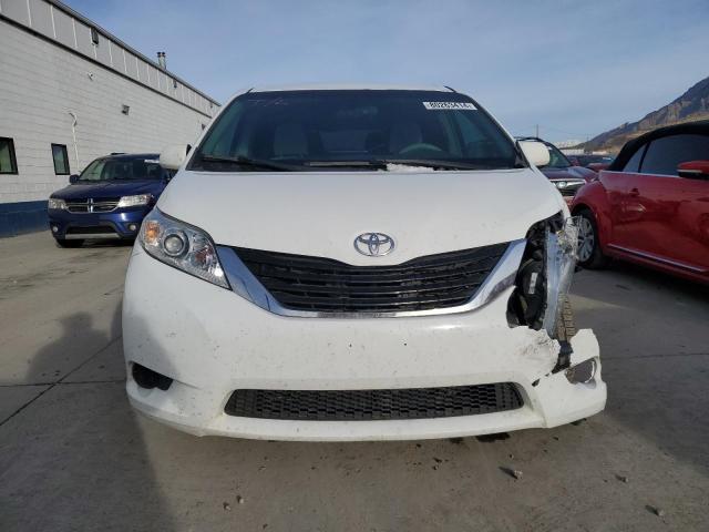 Photo 4 VIN: 5TDKA3DC0CS015076 - TOYOTA SIENNA BAS 