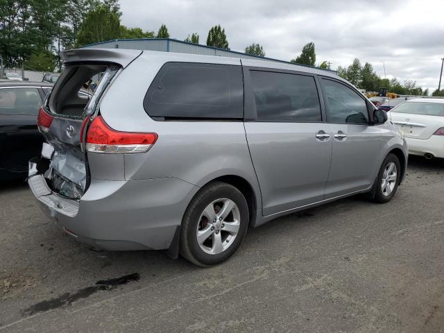 Photo 2 VIN: 5TDKA3DC1BS005560 - TOYOTA SIENNA 