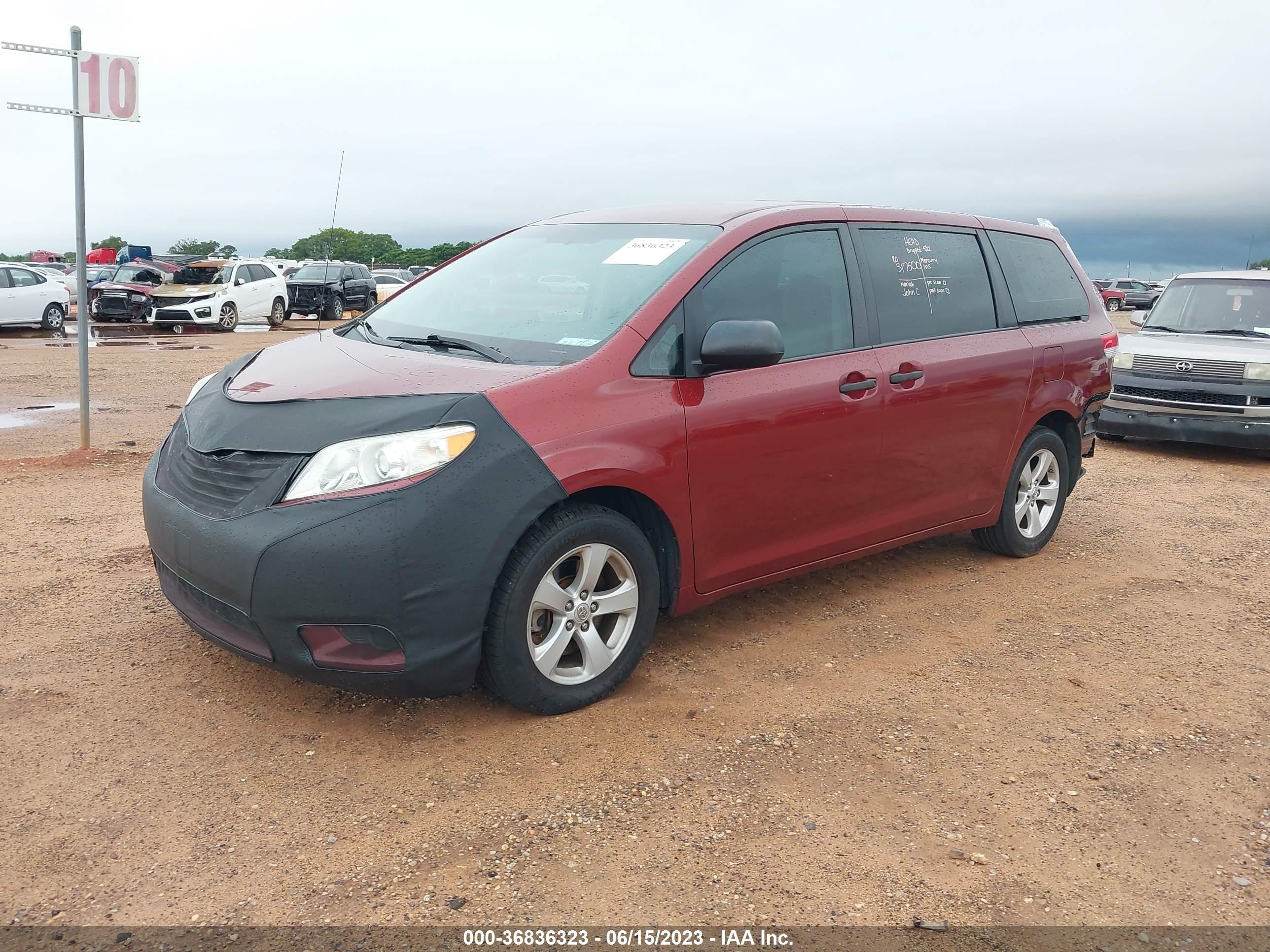 Photo 1 VIN: 5TDKA3DC1CS011618 - TOYOTA SIENNA 