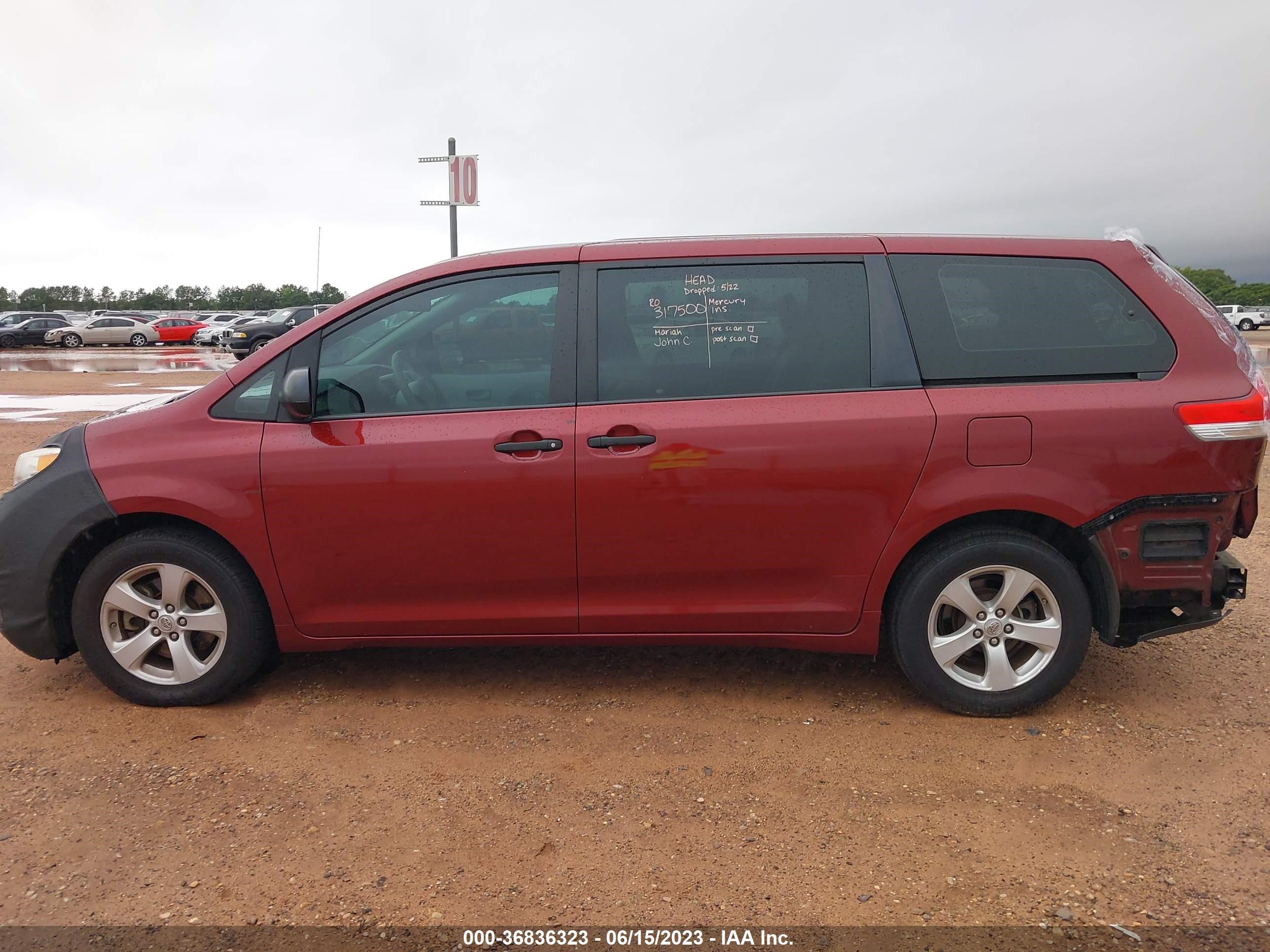 Photo 14 VIN: 5TDKA3DC1CS011618 - TOYOTA SIENNA 