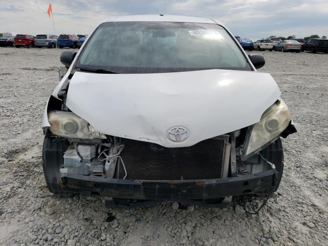 Photo 4 VIN: 5TDKA3DC2BS002022 - TOYOTA SIENNA BAS 