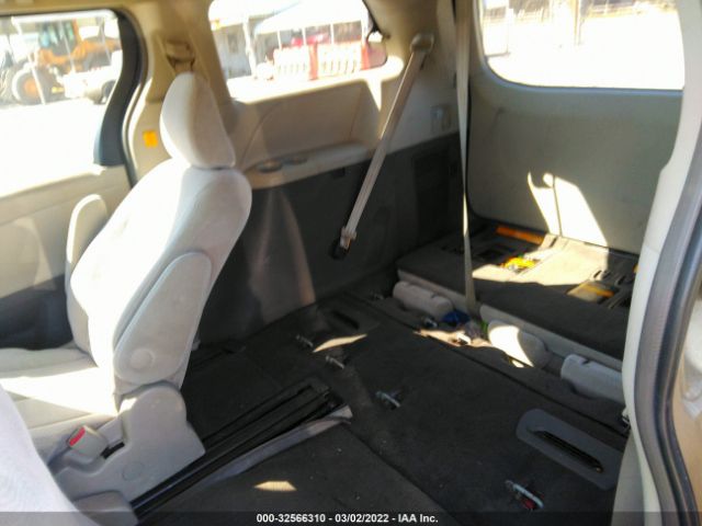 Photo 7 VIN: 5TDKA3DC2BS006250 - TOYOTA SIENNA 