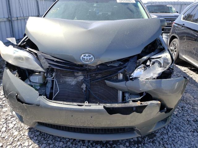 Photo 8 VIN: 5TDKA3DC3BS004586 - TOYOTA SIENNA BAS 