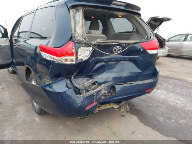 Photo 5 VIN: 5TDKA3DC3BS006113 - TOYOTA SIENNA 