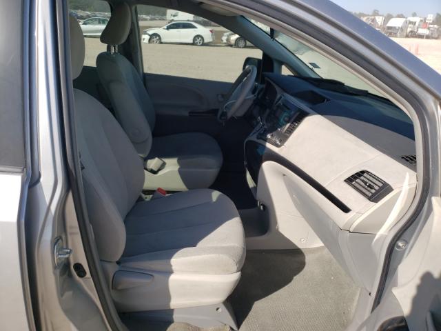 Photo 4 VIN: 5TDKA3DC3BS008394 - TOYOTA SIENNA BAS 