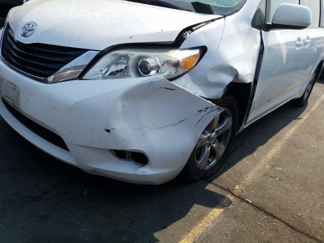 Photo 8 VIN: 5TDKA3DC3CS015895 - TOYOTA SIENNA BAS 