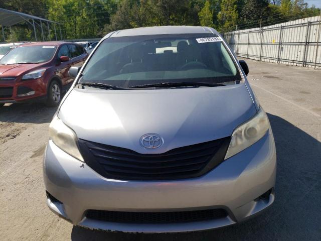 Photo 4 VIN: 5TDKA3DC4BS004824 - TOYOTA SIENNA BAS 