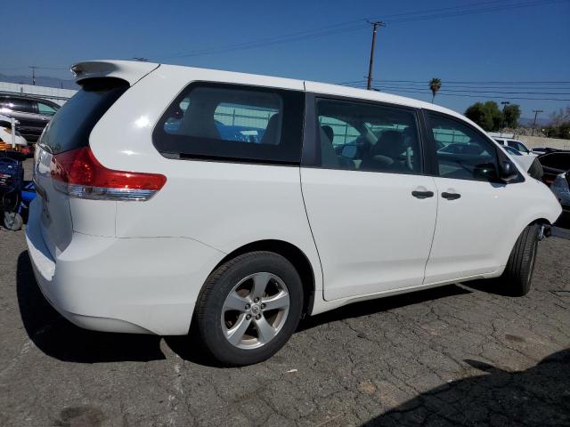 Photo 2 VIN: 5TDKA3DC4CS012522 - TOYOTA SIENNA 