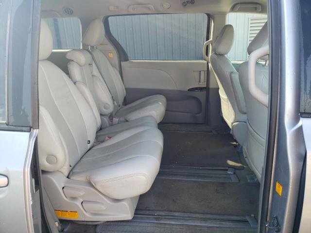 Photo 10 VIN: 5TDKA3DC4CS014688 - TOYOTA SIENNA BAS 