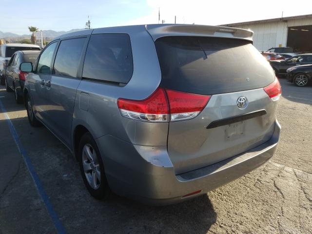 Photo 2 VIN: 5TDKA3DC5BS004895 - TOYOTA SIENNA BAS 