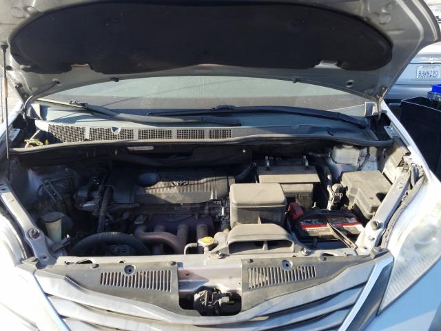 Photo 6 VIN: 5TDKA3DC5BS004895 - TOYOTA SIENNA BAS 