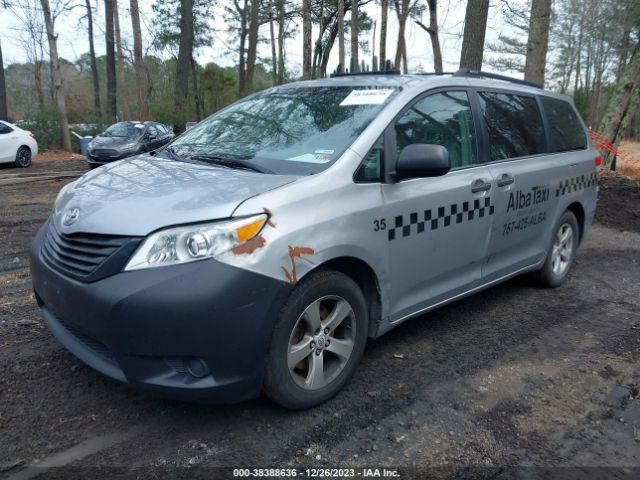 Photo 1 VIN: 5TDKA3DC5BS007179 - TOYOTA SIENNA 