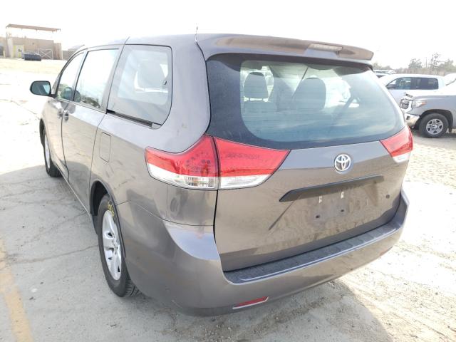 Photo 2 VIN: 5TDKA3DC5CS010035 - TOYOTA SIENNA BAS 