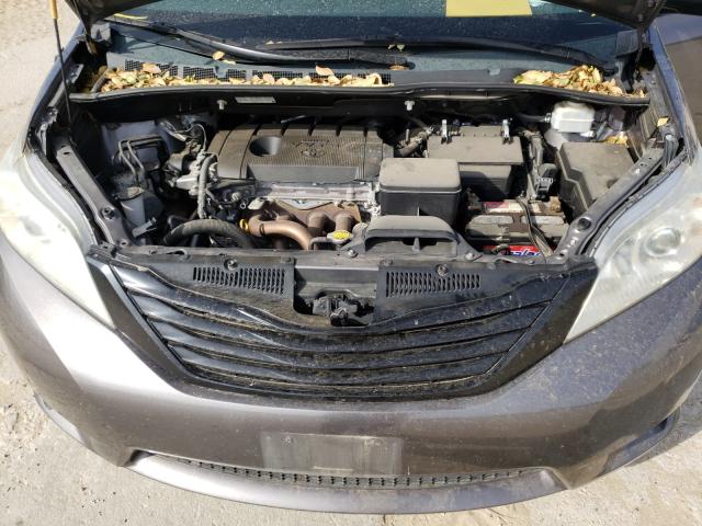 Photo 6 VIN: 5TDKA3DC5CS010035 - TOYOTA SIENNA BAS 