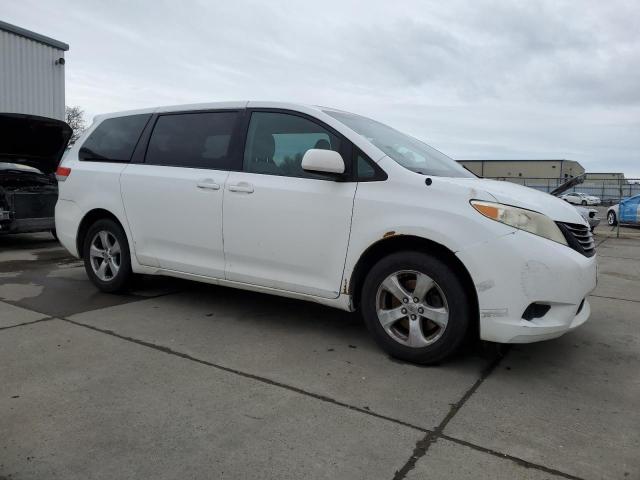 Photo 3 VIN: 5TDKA3DC5CS010939 - TOYOTA SIENNA 