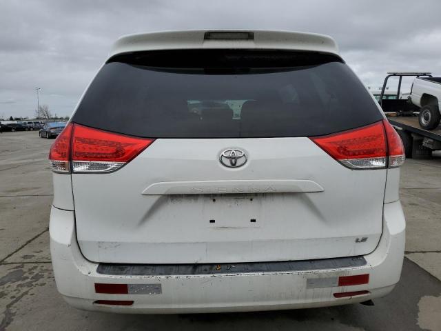 Photo 5 VIN: 5TDKA3DC5CS010939 - TOYOTA SIENNA 