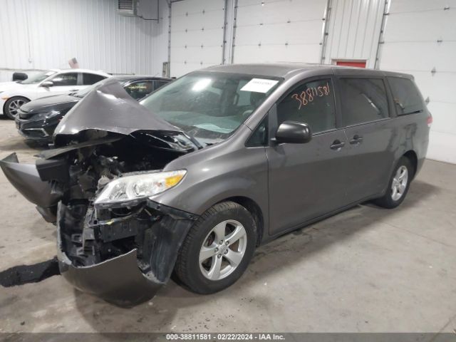 Photo 1 VIN: 5TDKA3DC6BS004713 - TOYOTA SIENNA 