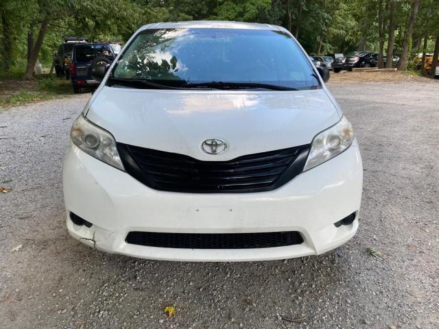 Photo 2 VIN: 5TDKA3DC6CS009797 - TOYOTA SIENNA BAS 