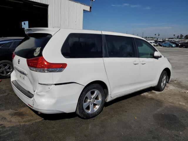 Photo 2 VIN: 5TDKA3DC6CS014224 - TOYOTA SIENNA 