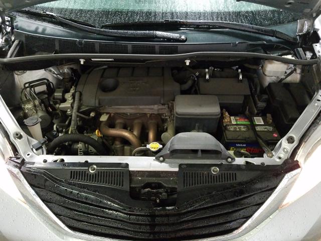 Photo 6 VIN: 5TDKA3DC6CS015177 - TOYOTA SIENNA BAS 