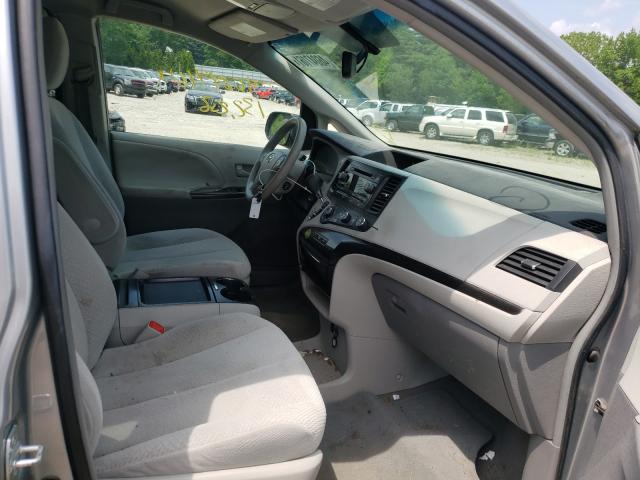 Photo 4 VIN: 5TDKA3DC7BS004056 - TOYOTA SIENNA BAS 