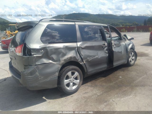 Photo 3 VIN: 5TDKA3DC7BS008611 - TOYOTA SIENNA 