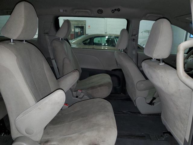 Photo 10 VIN: 5TDKA3DC7CS010926 - TOYOTA SIENNA BAS 