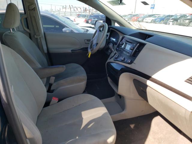 Photo 4 VIN: 5TDKA3DC8BS001571 - TOYOTA SIENNA BAS 