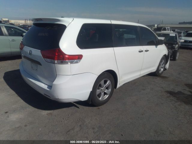 Photo 3 VIN: 5TDKA3DC8BS002686 - TOYOTA SIENNA 