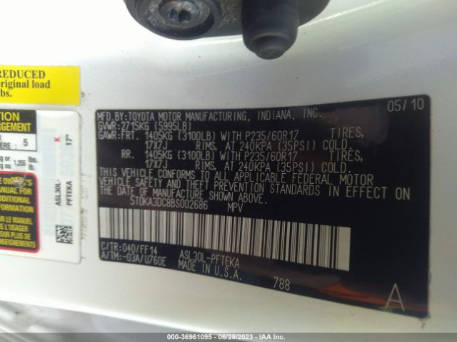 Photo 8 VIN: 5TDKA3DC8BS002686 - TOYOTA SIENNA 