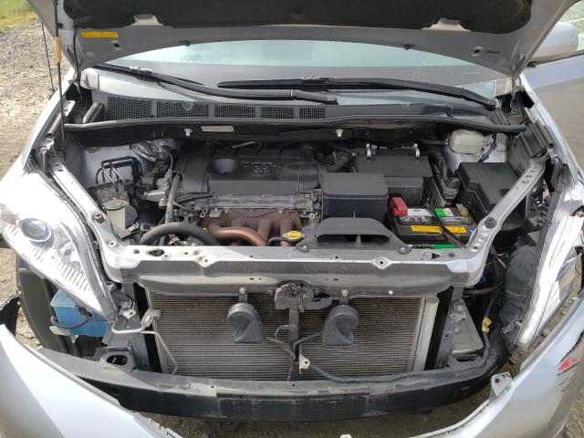 Photo 6 VIN: 5TDKA3DC8BS006382 - TOYOTA SIENNA BAS 