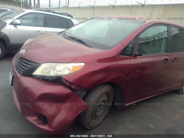 Photo 4 VIN: 5TDKA3DC9BS003314 - TOYOTA SIENNA 